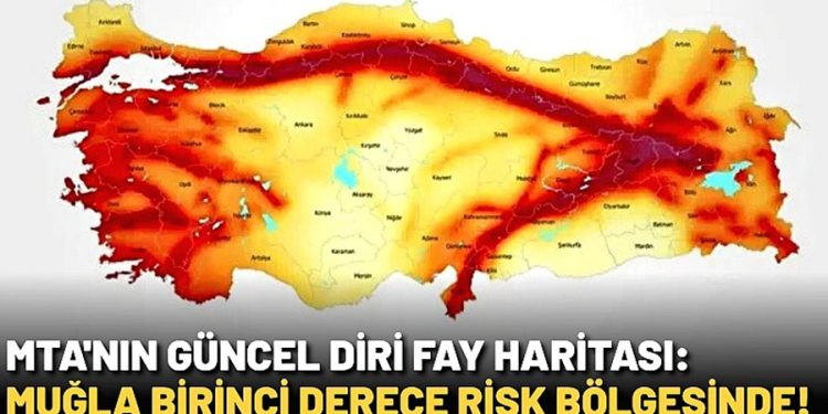 Muğlalı Kadınlardan Zeybek Eşliğinde Renkli Örgü Defilesi