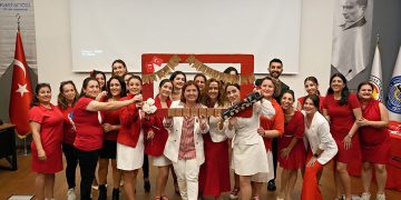 Kartanesi Anaokulu 18. Yaşını Cumhuriyet Coşkusuyla Taçlandırdı