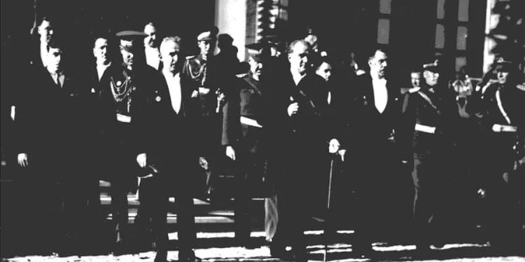 102 yıl önce o söz bir ulusun kaderini değiştirdi: Cumhuriyet Bayramımız kutlu olsun