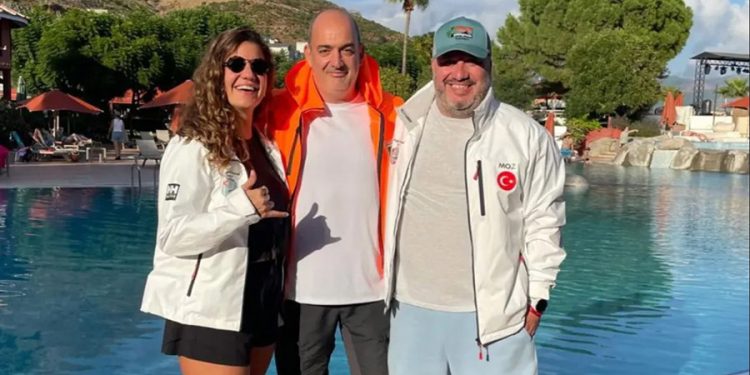 Arda Akman’dan Cumhuriyet Bayramı’nda Anlamlı Yüzüş