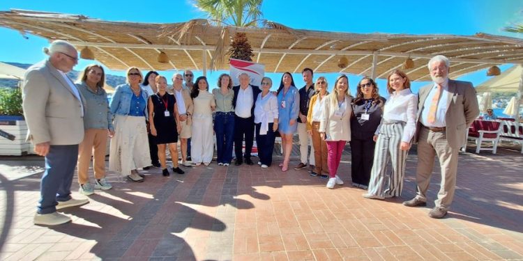 Kral Mousolos’un geri iade edilmesi için 118 bin imza toplandı, AİHM ye başvurulacak