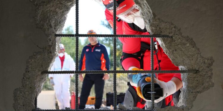 BAK, AFAD Akreditasyon Sınavını Başarıyla Tamamladı