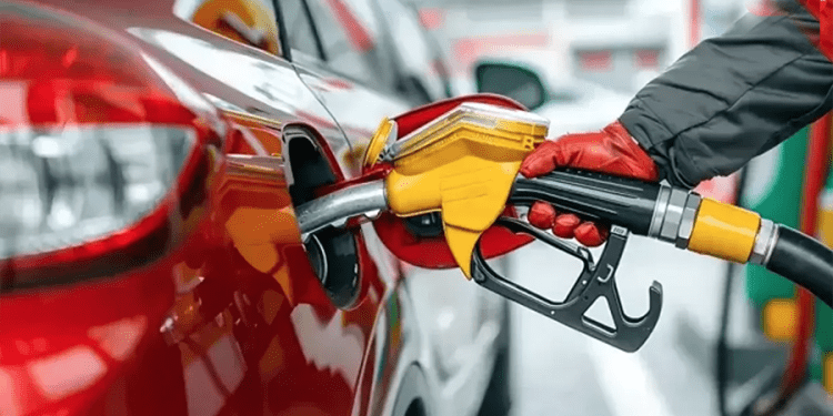 Motorine bu gece yarısı zam bekleniyor