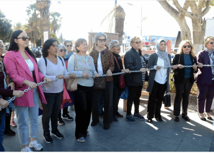 Bodrumlu kadınlar zincirlerini kırdı