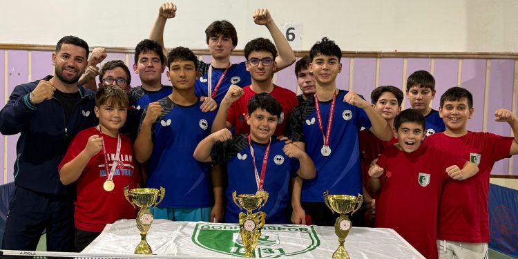 BODRUMSPOR MASA TENİSİ TAKIMI KUPALARI TOPLADI