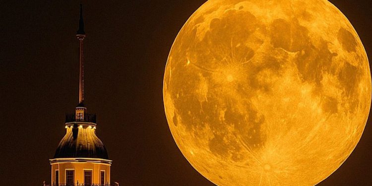 Yılın En Büyük ve Parlak Dolunayı Geliyor