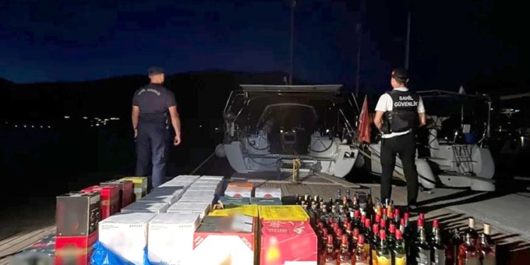 Muğla Açıklarında Lüks Yatlara Uyuşturucu ve Kaçak Ürün Operasyonu
