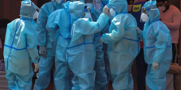 Kabus dünyayı tekrar dolaşmaya başladı