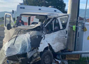 Muğla’da otobüs ile minibüs çarpıştı: 2 yaralı