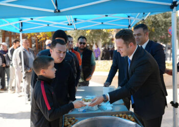 Muğla’da otobüs ile minibüs çarpıştı: 2 yaralı