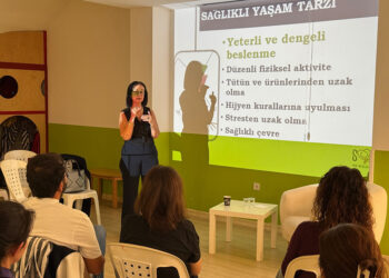 Muğla’da otobüs ile minibüs çarpıştı: 2 yaralı