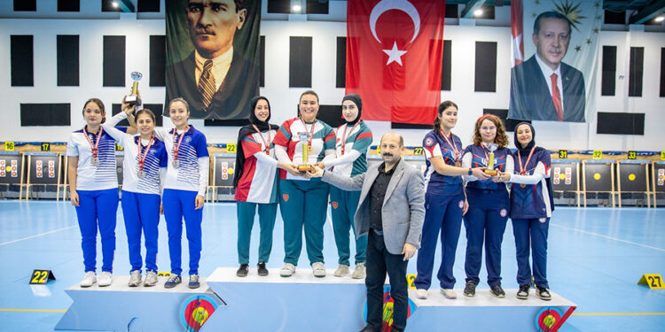 Büyükşehir Okçuları Türkiye İkincisi Oldu