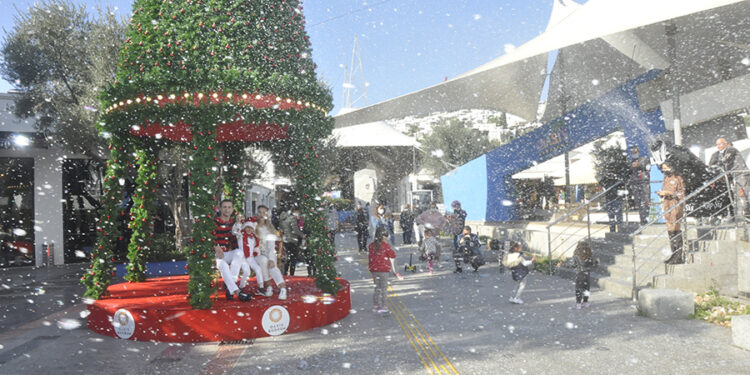 YILBAŞI IŞILTISI OASIS BODRUM’DA