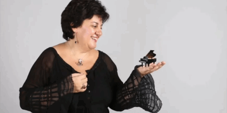 Bodrum’da yaşayan piyanist Yeşim Gökalp evinde ölü bulundu