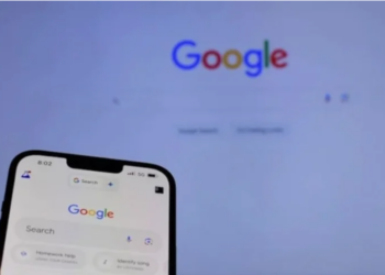 Google’a 67 yazın ekranın nasıl yamulduğunu görün..!