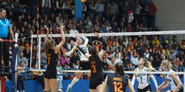 BODRUM’UN İNCİLERİ ECZACIBAŞI İLE KARŞILAŞTI