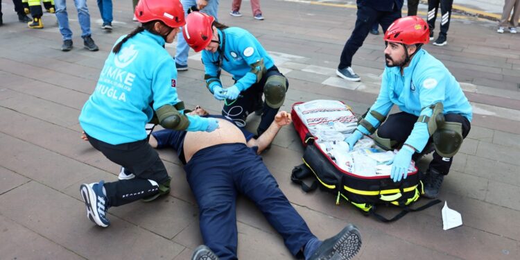 BAK’tan Hastanede Deprem, Yangın ve Tahliye Tatbikatı