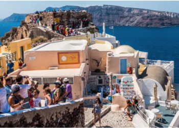 Yunanistan’da Türk Vatandaşlarına Kapıda Vize Uygulaması Yeniden Başlıyor