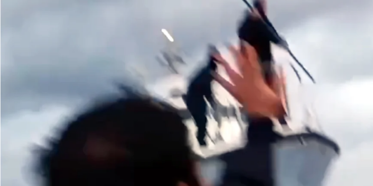 Yunanistan yüzü maskeli eli mızraklı ekipleri ile yine itekledi Türk sahil güvenliği kurtardı