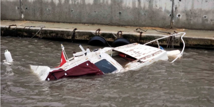 Bodrum’da Fırtına Kabusu: Tekneler Battı, Ağaçlar Devrildi