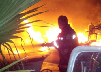 Tersanede Yangın Paniği