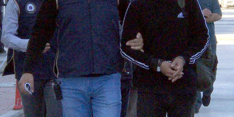 Dini Sohbet Adı Altında DEAŞ Toplantıları, Para Aktarımı…