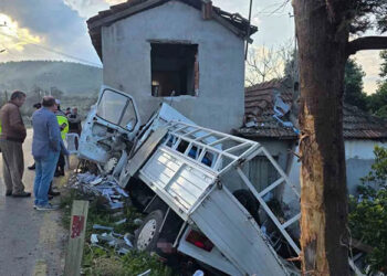Gökova’da Tekne Faciası! 1 ölü, 1’i ağır 4 yaralı