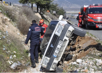 Menteşe Kötekli’de Araç Şarampole Yuvarlandı: 1 Kişi Yaralı
