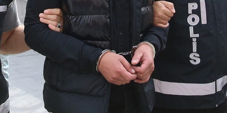 Bodrum’da İki Köpeği Vuran Şahıs Hakkında Tutuklama Kararı: Zanlı Kaçtı