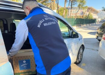 Büyükşehir’den Ramazan’da Gıda Kolisi Desteği