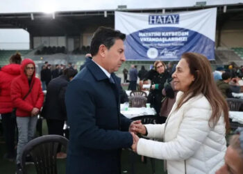 Ahmet Aras O Günleri Hatay’dan Hatırlattı: “Yokluğun İçinde Paylaşılan Bir Kap Yemeğin Mutluluğu”