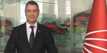 CHP’li Siyasetçi Oruç Özkan Evinde Ölü Bulundu