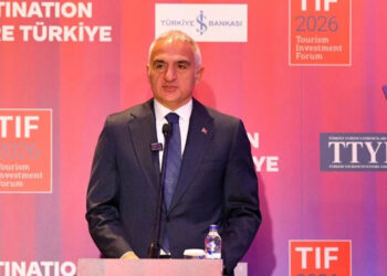 Mavi Bayraklı Camel Beach Koyunda Skandal İddia: Denize Atık Su Hattı mı Döşeniyor?