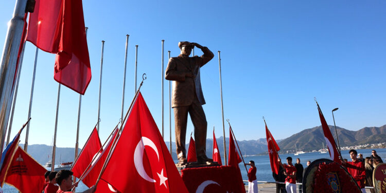 Atatürk’ün Marmaris’e gelişinin 91. yıl dönümü törenlerle anıldı