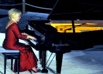 Gülsin Onay’dan 5 ilde 5 konser