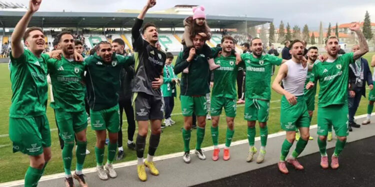 Bodrum Gümüşlük koyunda sular çekildi