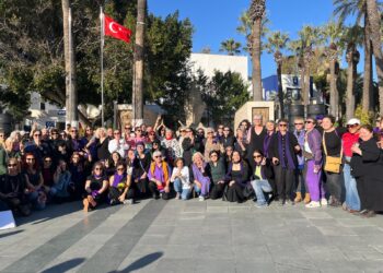 Bodrum’da kadınlar sokakları meydanları inletti