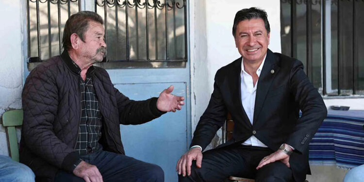 Başkan Aras Bafa’da Esnafla Kucaklaştı: “Sorunları Yerinde Çözüyoruz”
