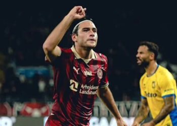 Türkiye’nin yeni yıldızı Aral Şimşir Premier Lig’i peşine taktı
