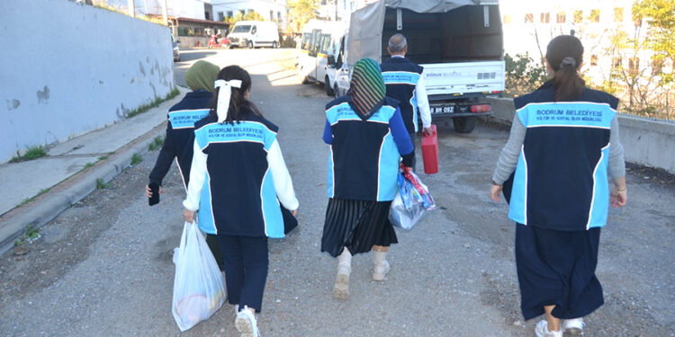 Bodrum Belediyesi Minik Yüzleri Güldürdü