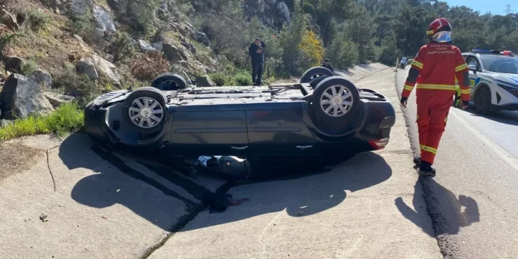 Torba’da Otomobil Takla Attı