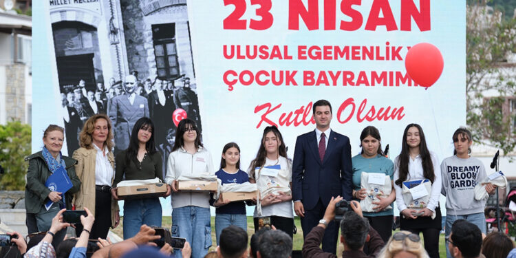 Bodrum’da 23 Nisan Coşkusu