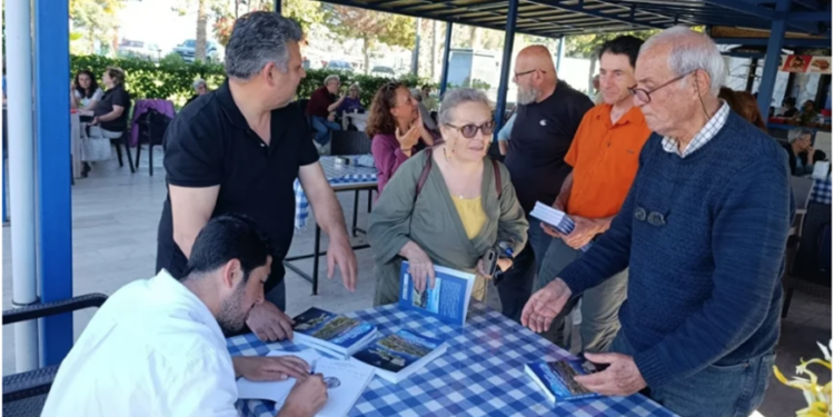 Boğaziçi’nde Arkeolog Selahattin Aydın’a Yoğun İlgi: Kitaplar Yetmedi