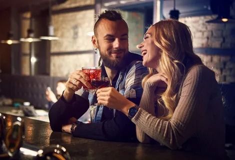 Barda tanıştığı kadını evine çağıran adam hayatının şokunu yaşadı