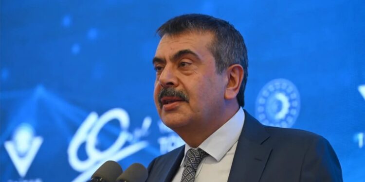 Okullarda Yeni Dönem Başlıyor
