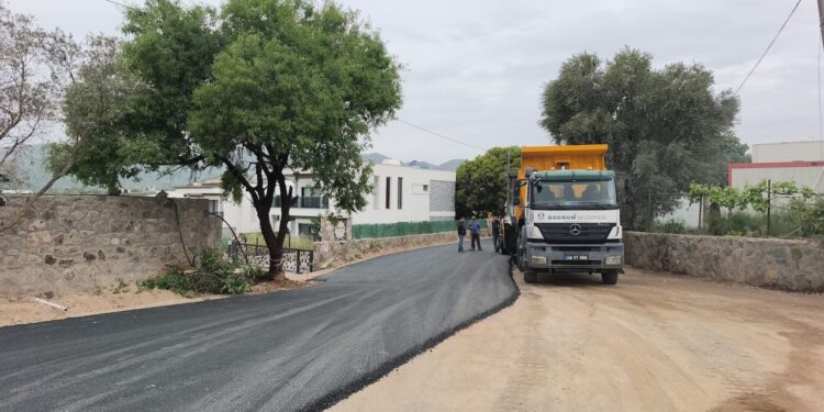 Fen İşleri Ekiplerinden İlçe Genelinde Yoğun Mesai
