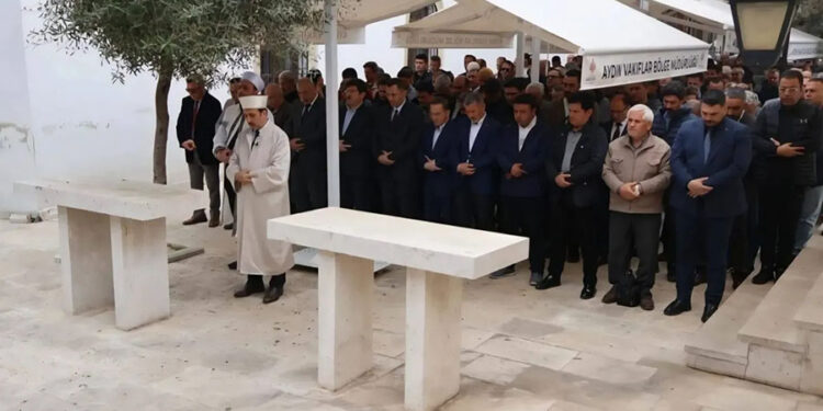 Maraş’ta Hayatını Kaybedenler İçin Menteşe’de Gıyabi Cenaze Namazı Kılındı