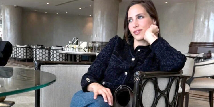 Hülya Avşar’ın kızı Zehra Çilingiroğlu evleniyor