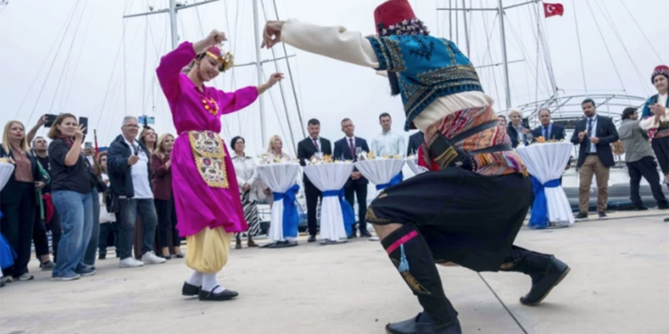 Bodrum’da iki yaka kültür festivalinde Türk Yunan dostluğu
