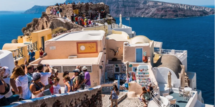 Türkler akın ediyordu: Çok turist gelmesin diye kısıtlama getirildiler